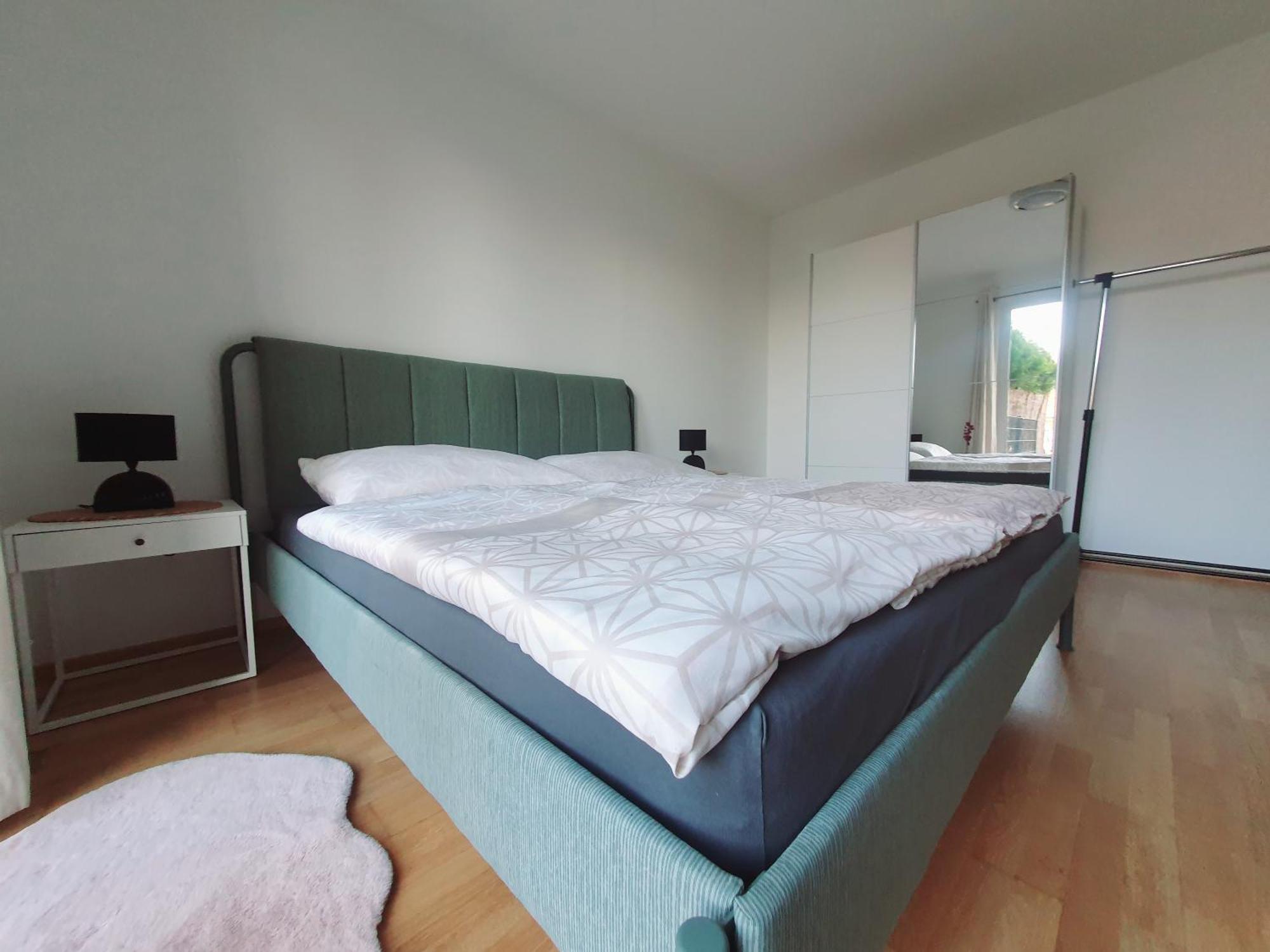 Near Lake One Bedroom Cute Apartment Vienna Esterno foto